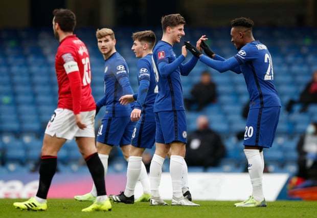 CBA球队战术分析：新疆队防守策略,